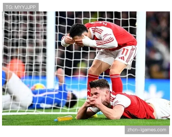 伤病报告:曼联边锋加纳乔腿筋拉伤,预计缺席四周将错过后续欧冠比赛 伤病报告:曼联边锋加纳乔腿筋拉伤,预计缺席四周将错过后续欧冠比赛