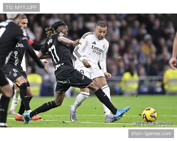 点球争议与VAR介入:聚焦拜仁客战皇马一役的关键判罚节点 点球争议与VAR介入:聚焦拜仁客战皇马一役的关键判罚节点