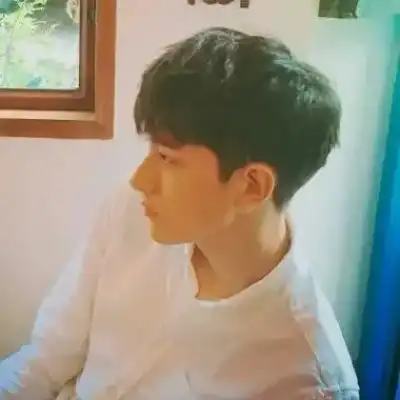 屈露霁
